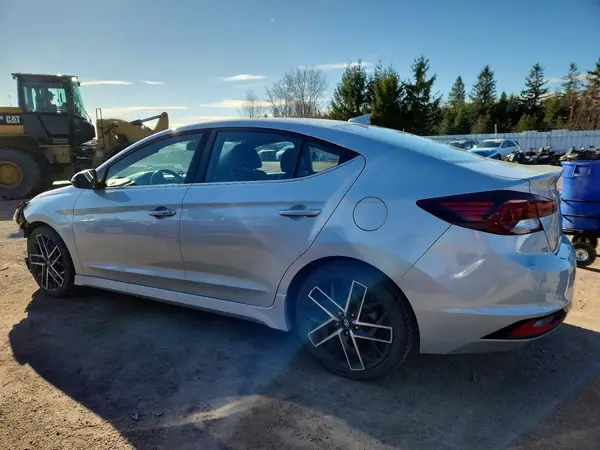 KMHD04LB9KU889586 2019 HYUNDAI ELANTRA - Image 2