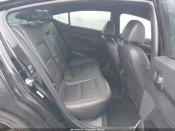 KMHD04LB9LU034792 2020 HYUNDAI ELANTRA - Image 8