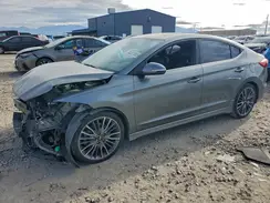 KMHD04LBXHU332954 2017 HYUNDAI ELANTRA