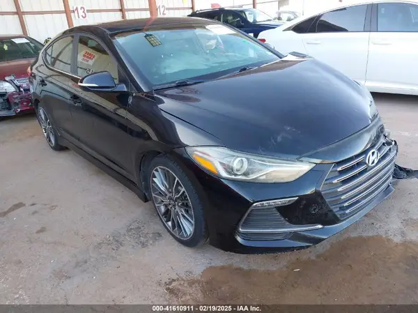 KMHD04LBXHU338852 2017 HYUNDAI ELANTRA - Image 1