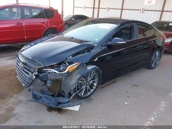 KMHD04LBXHU338852 2017 HYUNDAI ELANTRA - Image 2