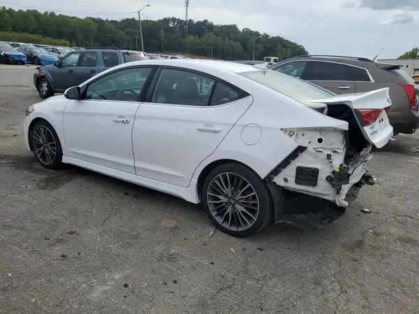 KMHD04LBXHU352301 2017 HYUNDAI ELANTRA - Image 2