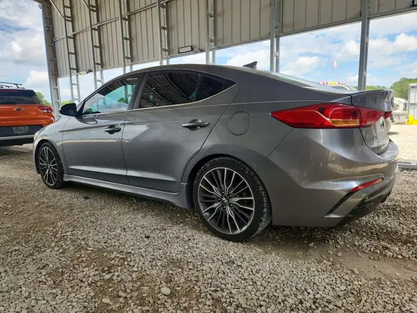 KMHD04LBXHU353948 2017 HYUNDAI ELANTRA - Image 2