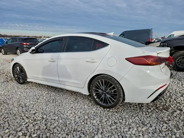 KMHD04LBXHU356297 2017 HYUNDAI ELANTRA - Image 2