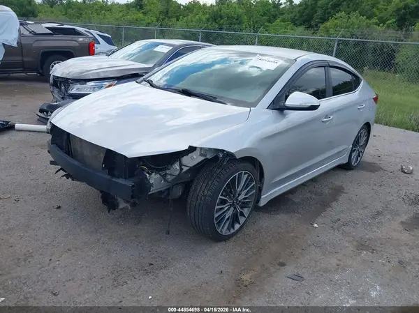 KMHD04LBXHU363962 2017 HYUNDAI ELANTRA - Image 2