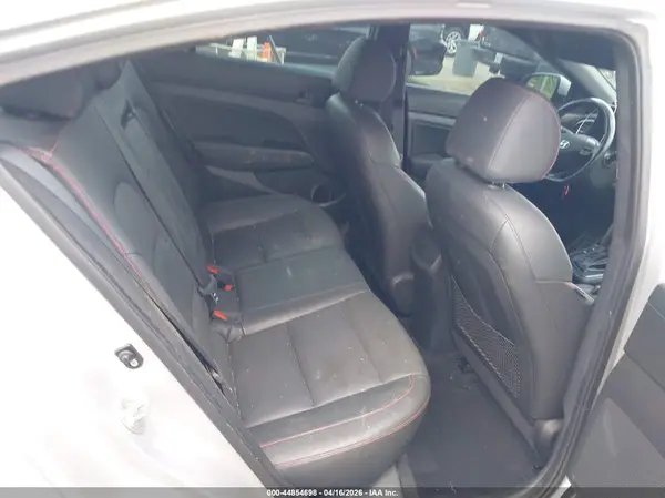 KMHD04LBXHU363962 2017 HYUNDAI ELANTRA - Image 8