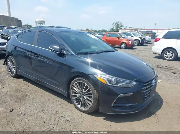KMHD04LBXJU451335 2018 HYUNDAI ELANTRA - Image 1