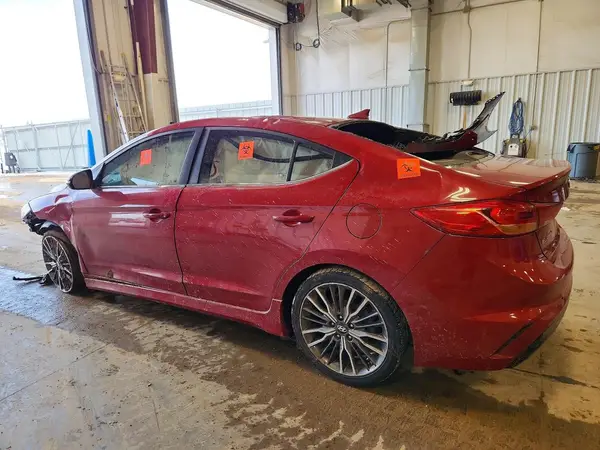 KMHD04LBXJU480060 2018 HYUNDAI ELANTRA - Image 2