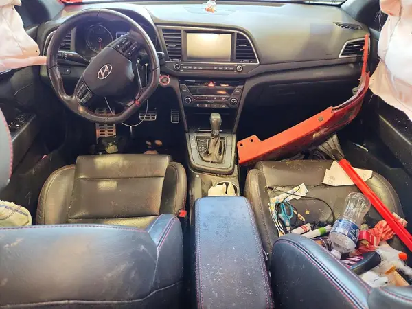 KMHD04LBXJU480060 2018 HYUNDAI ELANTRA - Image 8