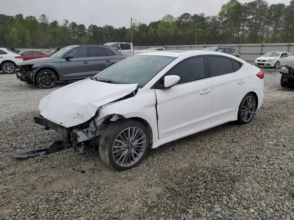 KMHD04LBXJU494718 2018 HYUNDAI ELANTRA - Image 1