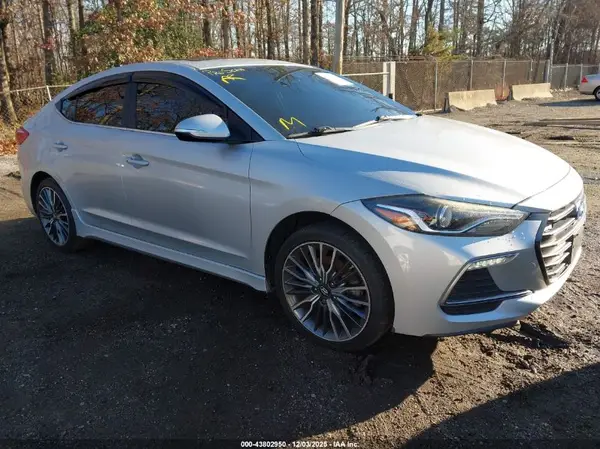 KMHD04LBXJU506219 2018 HYUNDAI ELANTRA - Image 1