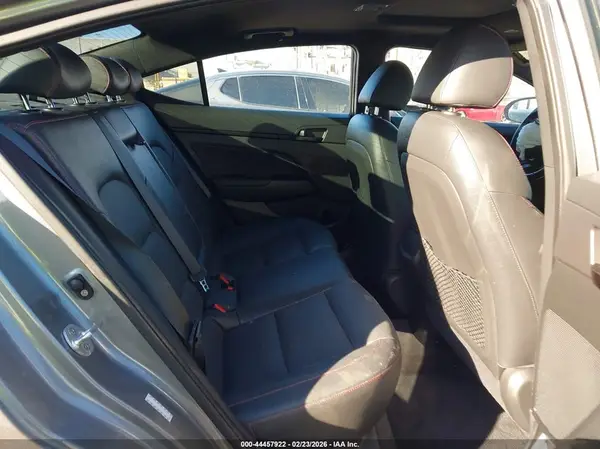 KMHD04LBXJU507886 2018 HYUNDAI ELANTRA - Image 8