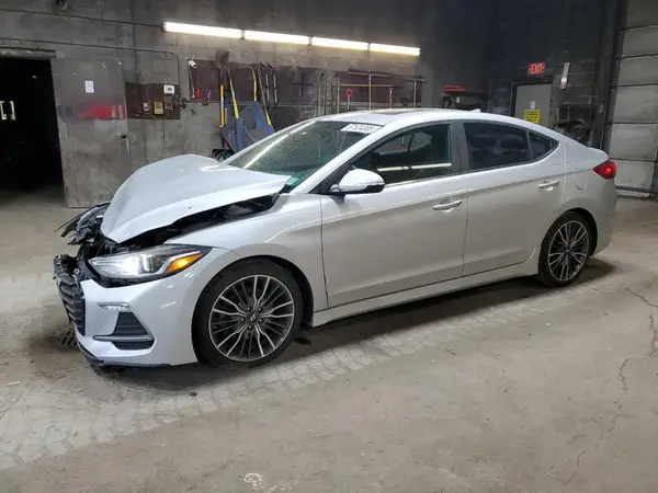 KMHD04LBXJU512991 2018 HYUNDAI ELANTRA - Image 1