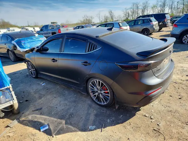 KMHD04LBXJU554772 2018 HYUNDAI ELANTRA - Image 2