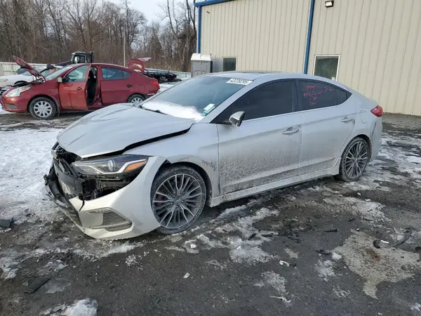 KMHD04LBXJU557610 2018 HYUNDAI ELANTRA - Image 1