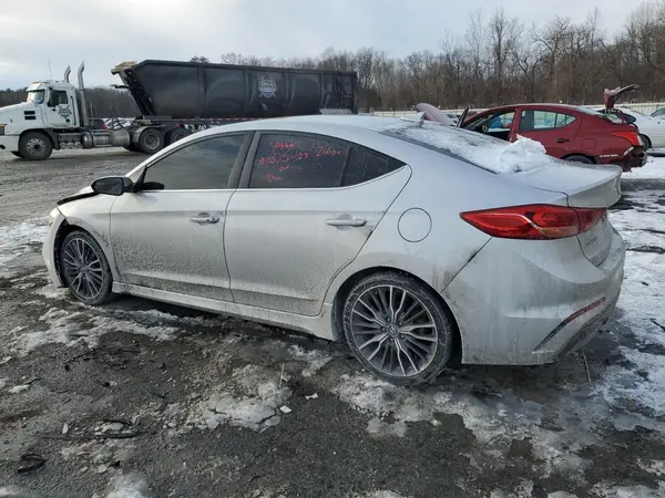 KMHD04LBXJU557610 2018 HYUNDAI ELANTRA - Image 2