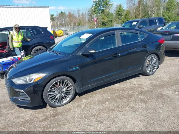 KMHD04LBXJU563651 2018 HYUNDAI ELANTRA - Image 2
