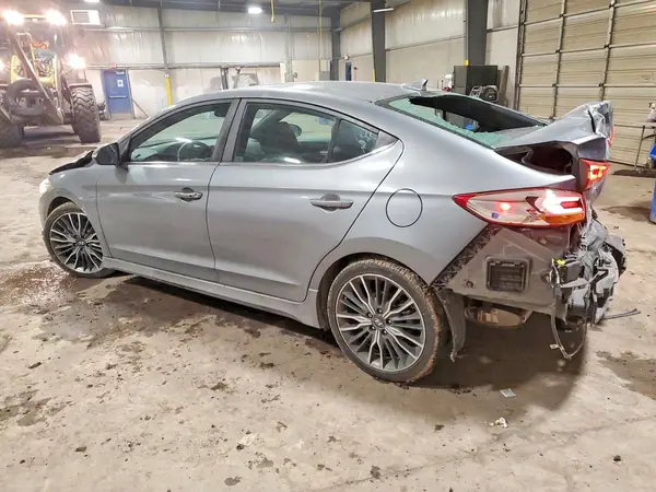 KMHD04LBXJU588758 2018 HYUNDAI ELANTRA - Image 2