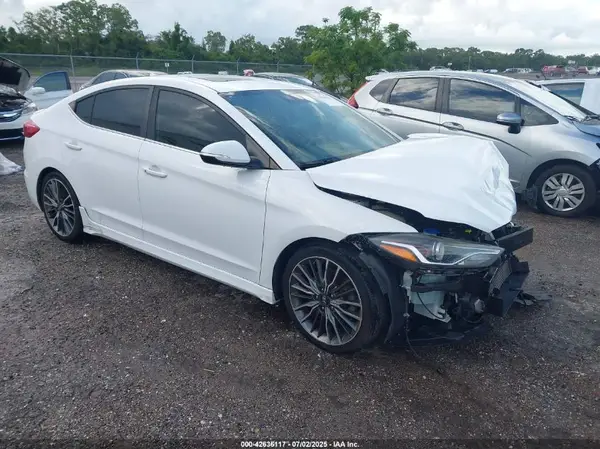 KMHD04LBXJU596312 2018 HYUNDAI ELANTRA - Image 1