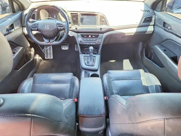 KMHD04LBXJU614601 2018 HYUNDAI ELANTRA - Image 8