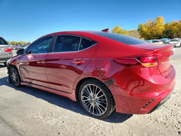 KMHD04LBXJU636856 2018 HYUNDAI ELANTRA - Image 2