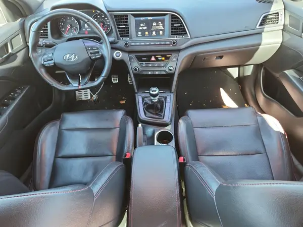 KMHD04LBXJU636856 2018 HYUNDAI ELANTRA - Image 8