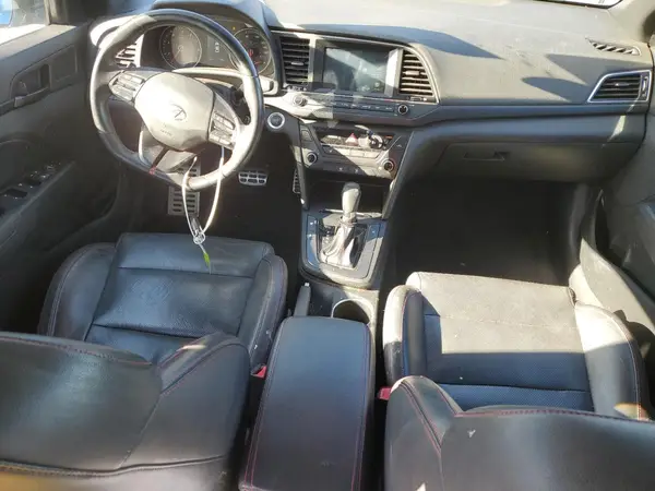 KMHD04LBXJU677620 2018 HYUNDAI ELANTRA - Image 8