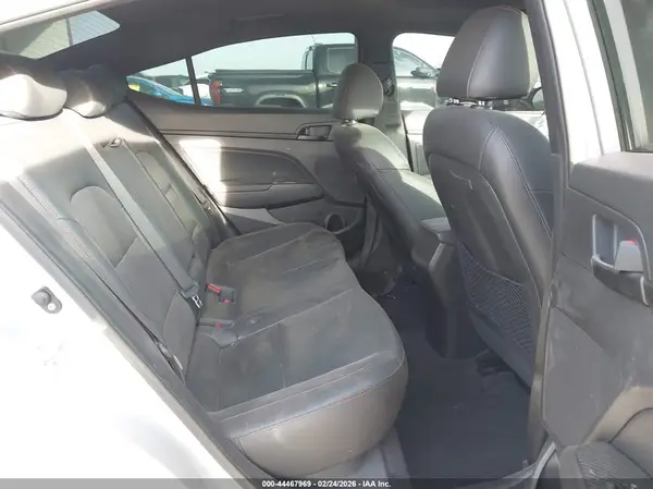 KMHD04LBXJU682154 2018 HYUNDAI ELANTRA - Image 8
