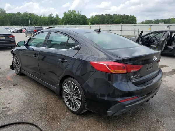 KMHD04LBXJU721177 2018 HYUNDAI ELANTRA - Image 2