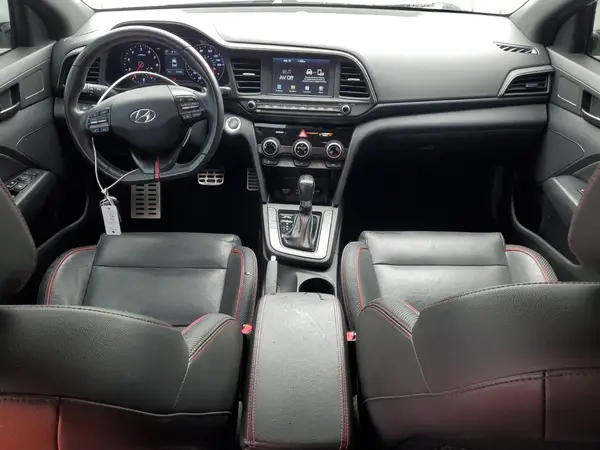KMHD04LBXKU810703 2019 HYUNDAI ELANTRA - Image 8