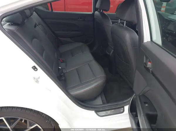 KMHD04LBXKU843782 2019 HYUNDAI ELANTRA - Image 8