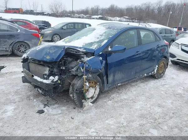 KMHD25LH0GU304325 2016 HYUNDAI ELANTRA - Image 2