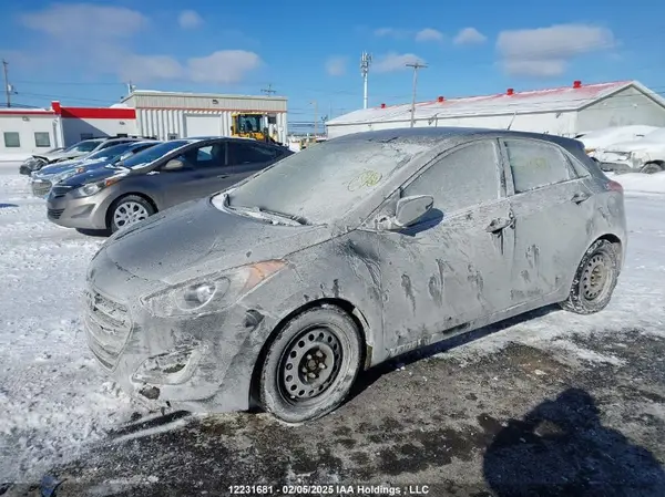 KMHD25LH0GU332027 2016 HYUNDAI ELANTRA - Image 2