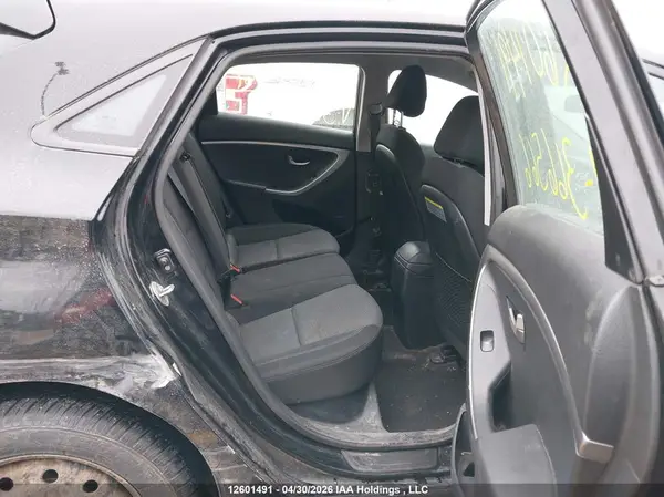 KMHD25LH0HU366566 2017 HYUNDAI ELANTRA - Image 8