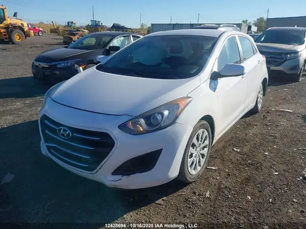 KMHD25LH3GU283194 2016 HYUNDAI ELANTRA - Image 2