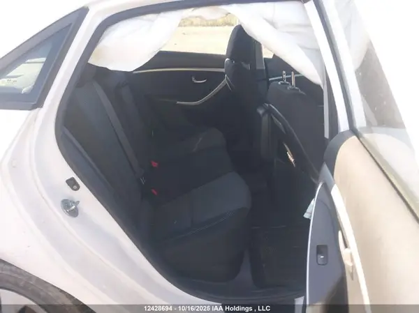 KMHD25LH3GU283194 2016 HYUNDAI ELANTRA - Image 8