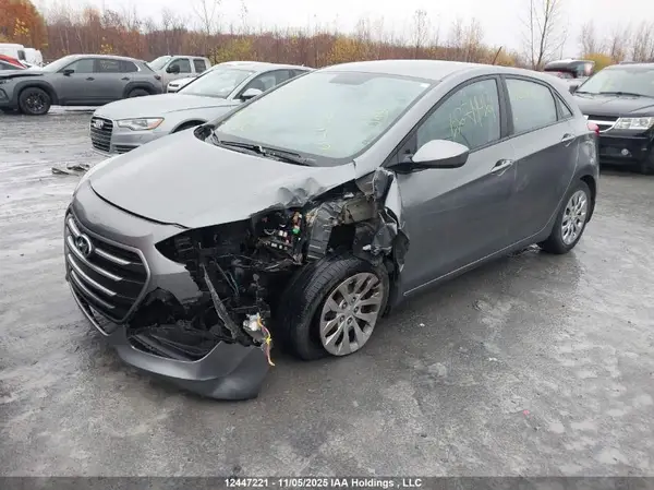 KMHD25LH3GU318199 2016 HYUNDAI ELANTRA - Image 2