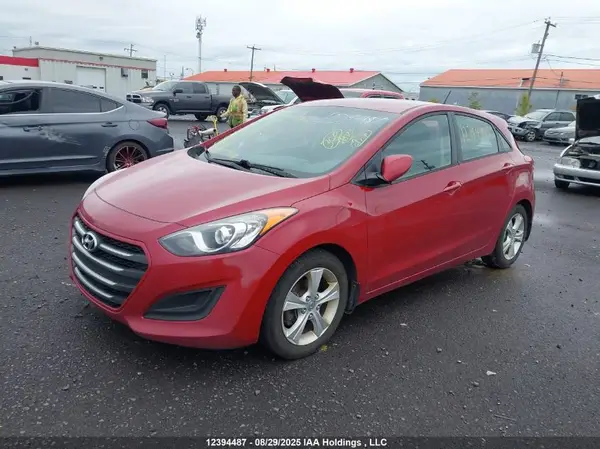 KMHD25LH3GU328683 2016 HYUNDAI ELANTRA - Image 2