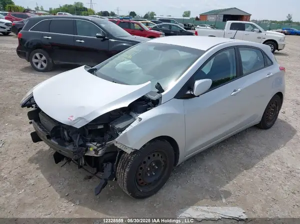 KMHD25LH4GU253959 2016 HYUNDAI ELANTRA - Image 2
