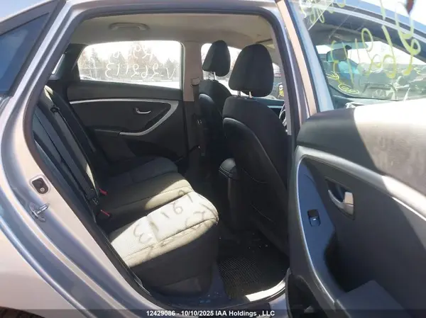 KMHD25LH4GU262113 2016 HYUNDAI ELANTRA - Image 8