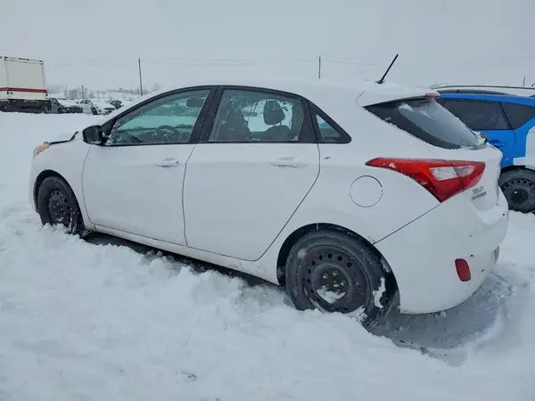 KMHD25LH4GU289845 2016 HYUNDAI ELANTRA - Image 2