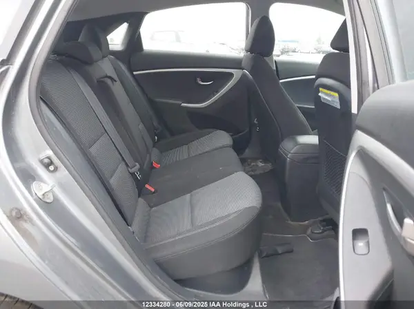 KMHD25LH4GU304649 2016 HYUNDAI ELANTRA - Image 8