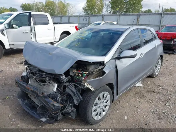 KMHD25LH5GU253792 2016 HYUNDAI ELANTRA - Image 2