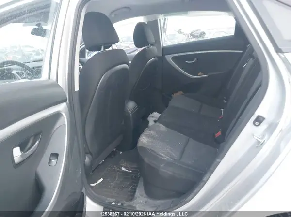 KMHD25LH5GU289868 2016 HYUNDAI ELANTRA - Image 8