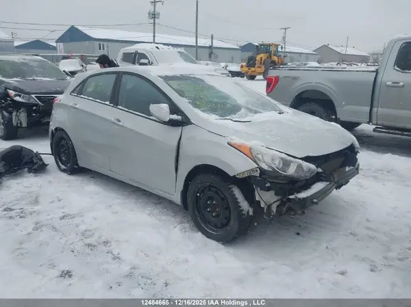 KMHD25LH5GU337336 2016 HYUNDAI ELANTRA - Image 1