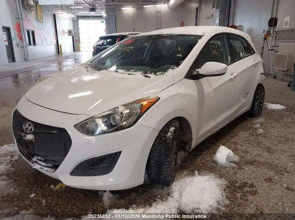 KMHD25LH7GU295025 2016 HYUNDAI ELANTRA - Image 2