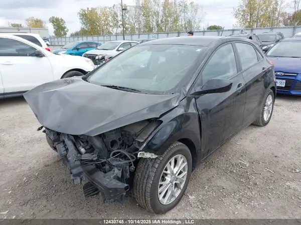 KMHD25LH7GU330887 2016 HYUNDAI ELANTRA - Image 2
