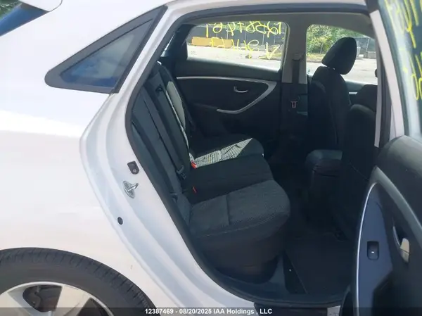KMHD25LH9GU261667 2016 HYUNDAI ELANTRA - Image 8