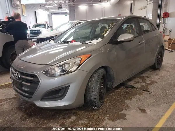 KMHD25LHXGU278428 2016 HYUNDAI ELANTRA - Image 2
