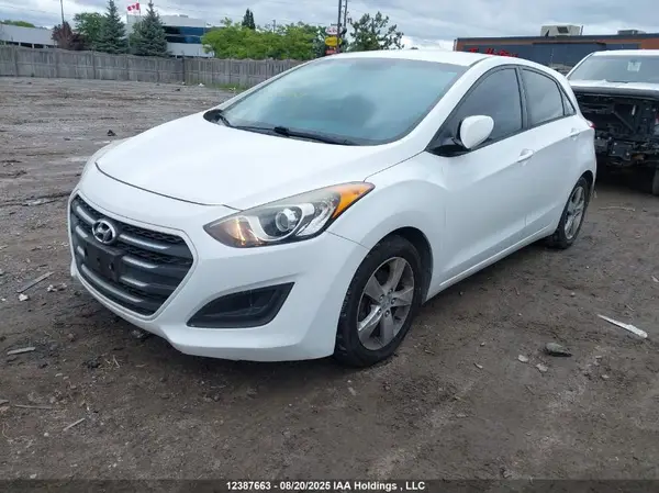 KMHD25LHXGU322489 2016 HYUNDAI ELANTRA - Image 2